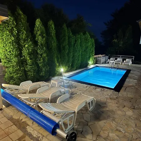 Evergreen Villa