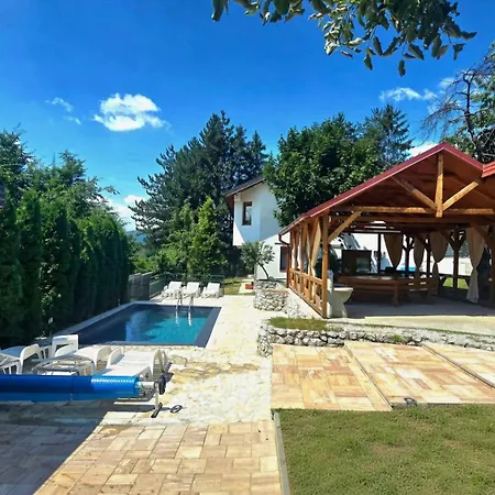 Villa Evergreen *